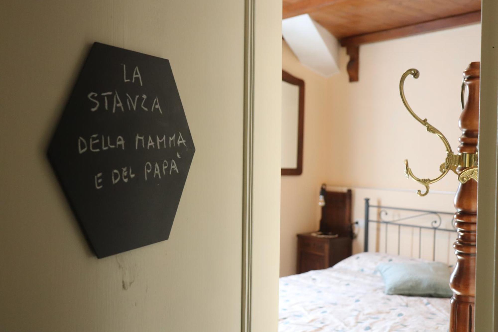 Cascina Angelina Villa Casteggio Bagian luar foto